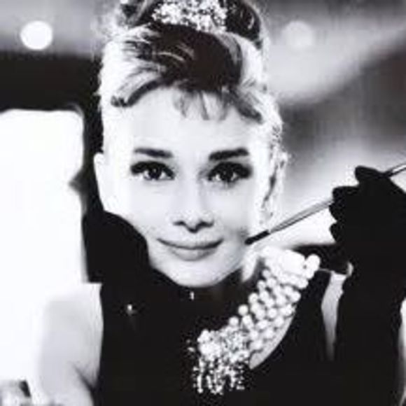 Meet your Posher, Bertha - Picture 1 of 1